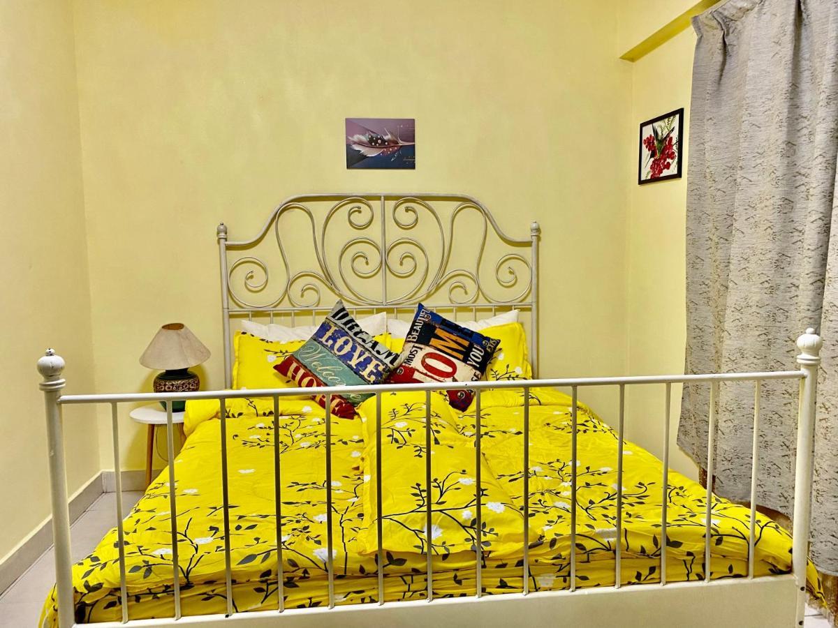 Putravilla Condominium Lovely & Spacious With Public Pool Kampong Kerdas 외부 사진